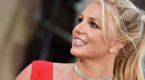Britney Spears Says She’s ‘Embarrassed As Hell’ After A Fan’s Video Of Her Goes Viral