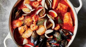 Ultimate Feast of the Seven Fishes Stew