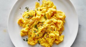 Diner-Style Scrambled Eggs