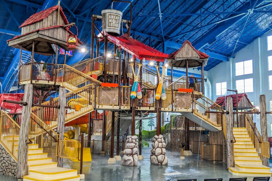 6 ways Great Wolf Lodge is like a cruise – and 6 it’s not – The Points Guy