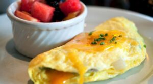 Make a ‘delicious’ and quick ‘French-inspired’ omelette like Mary Berry