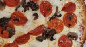 Best in the Wichita Metro Pizza 2023 – Gluten Free – how does Wichita Brewing Company rank? | Bachelor on the Cheap | NewsBreak Original