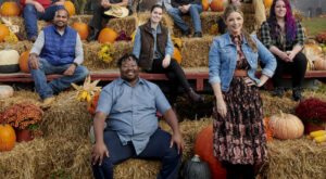 Local Chef Damaris Phillips Hosts ‘Outrageous Pumpkin’ On Food Network – LEO Weekly