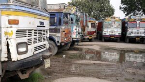 HT Punjab news digest: 93,000 trucks off roads, HS Phoolka quits as leader of Oppn, and Badal hits back at Capt