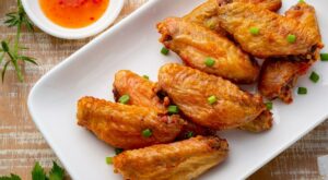 The Baking Soda Hack For Crunchy Chicken Wings