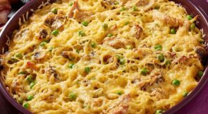 Creamy Chicken Tetrazzini Casserole Recipe Will Warm You From the Inside Out | Casseroles | 30Seconds Food