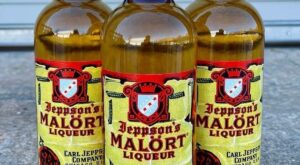 Apparently, Jeppson’s Malört And Grapefruit Pair Well Together