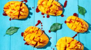 Can You Eat Mango Skin? It Depends