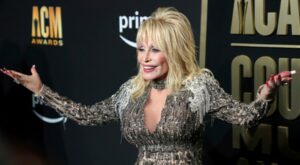 GBO! Dolly Parton partners with shop to offer Vols gear