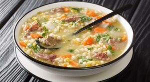 This Hearty Amish Beef Barley Soup Recipe Will Stick to Your Ribs | Amish Recipes | 30Seconds Food