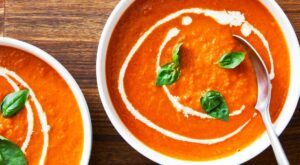 Follow These Rules To Keep Your Soup Fresh (Even After You Freeze It)