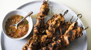 For juicier Turkish grilled chicken skewers, think strips not chunks – Jefferson City News Tribune