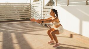 This 15-minute, low-impact workout builds strength all over without … – Yahoo Life