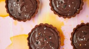Chipotle chilli chocolate tarts – Delicious Magazine