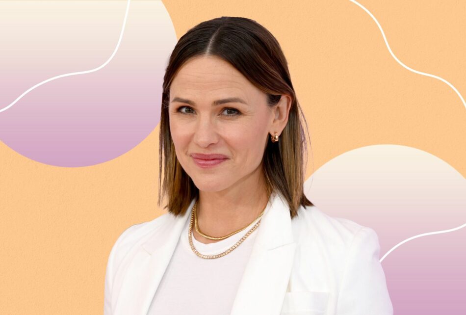 Jennifer Garner Just Shared Her Family’s Favorite Snack—and Ina … – EatingWell