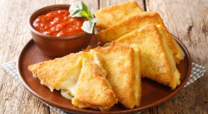 Mozzarella in Carrozza: Fried Grilled Cheese Deliciousness – First For Women