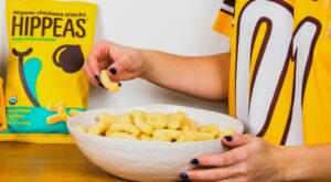 28 Super Cheesy Vegan Snacks, From Chips to Puffs – VegNews