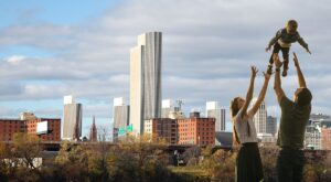 National Poll: Albany Ranks in the Top 10 ‘Best for Families’ in USA – Q105.7