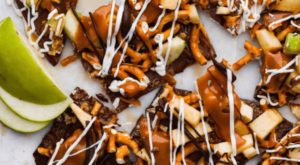 Caramel Apple Bark with Pretzels – The Recipe Critic