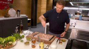 Celeb Chef Bobby Flay’s Favorite Simple Summer Dish – Extra