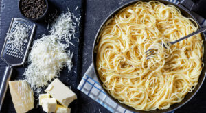 Sautéed Shallots Are The Secret Ingredient To Give Your Cacio E Pepe A Kick – Yahoo Movies Canada