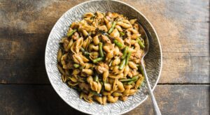 Harissa-spiced pasta and chicken with green beans: North African … – Washington Times