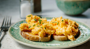 We Tested 6 Ways To Make the Best, Fluffiest Scrambled Eggs—And the Results Are In – Well+Good