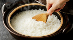 How A Slice Of Stale Bread Can Rescue Watery Rice