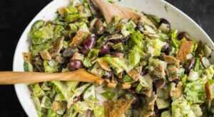 Fattoush: The Middle East’s bright solution for stale pita bread