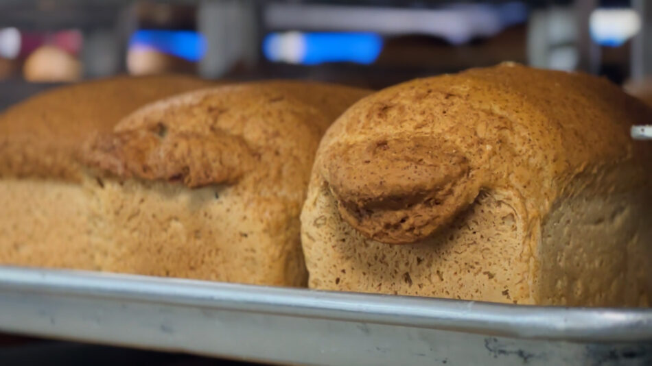 Gluten-free bakery flourishes in Old Colorado City