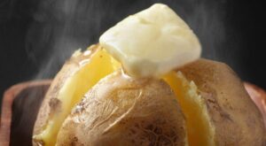 Chef shares how to cook ‘perfect’ and ‘fluffy’ jacket potatoes ‘quicker’