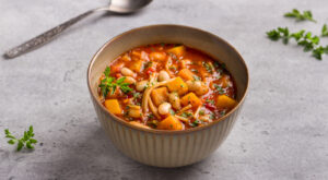 11 Tips You Need For The Best Homemade Minestrone Soup – Tasting Table